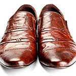 100 pics Languages answers Leather Shoes