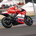 100 pics Moto Gp answers Ducati Team