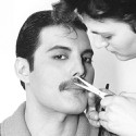 100 pics Icons answers Freddie Mercury